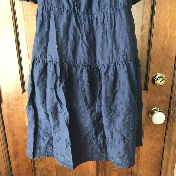 Old Navy Pullover Navy Blue Tiered Dress w/Scattered Embroidered Flowers Large - Picture 13 of 14